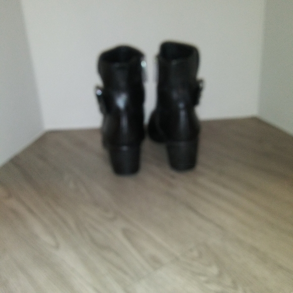 Donald Kilmer "Diem" Bootie - Picture 5 of 10